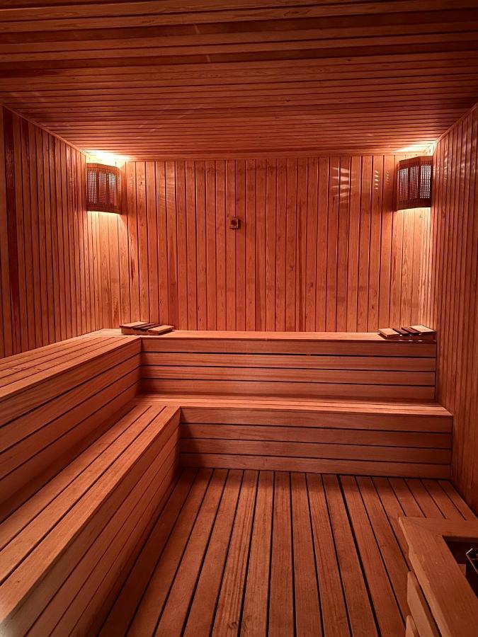 Royal Kate Spa Included, 32Nd Floor Skopje Exterior photo